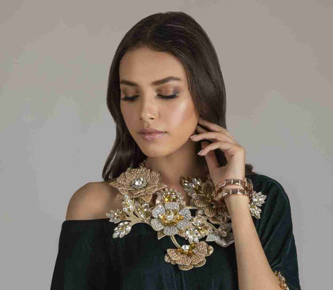 Crystal Embellished Necklace with Three Dimensional Floral Motif